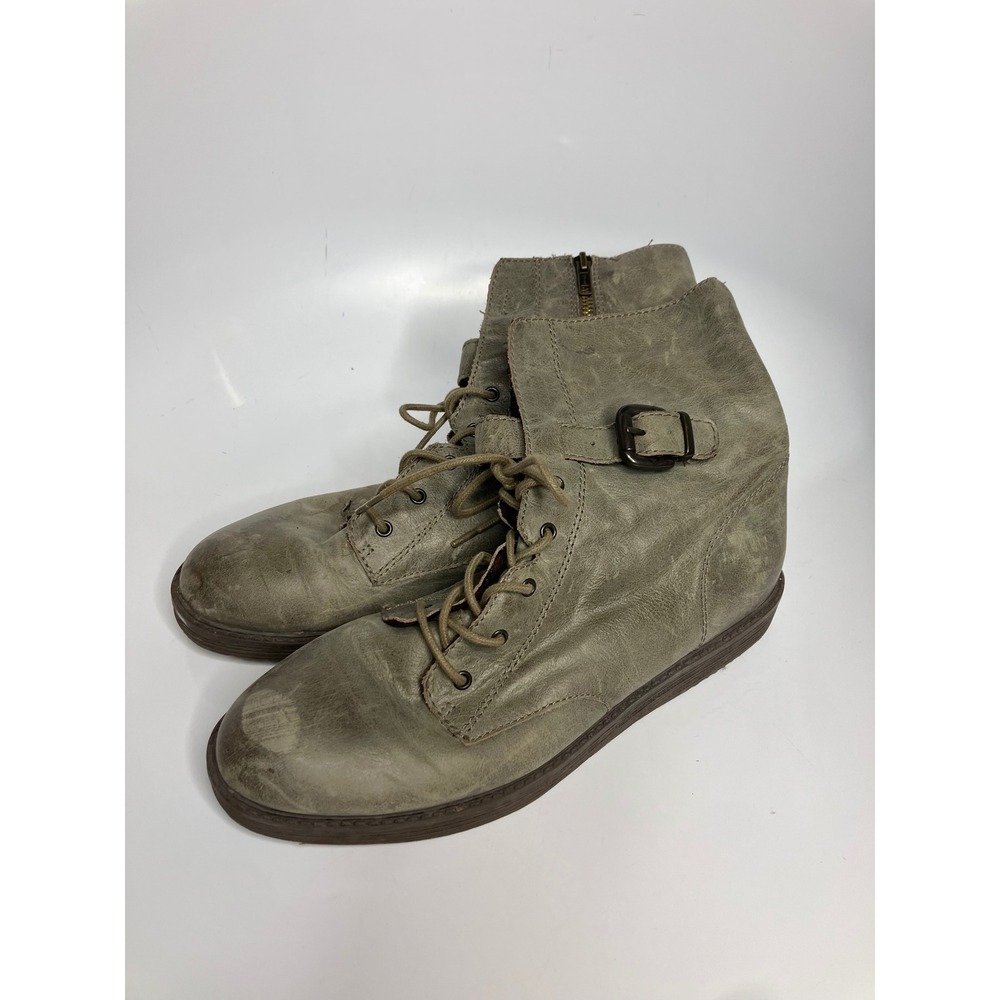 OTBT Brentsville Boots Women 10M Sage Green Good Distressed Leather Combat